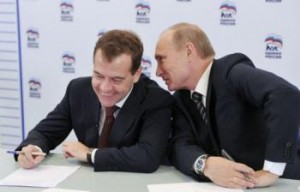 Article : La Russie ou le pouvoir des Poutine :  Vladimir Poutine et Dimitri Medvedev Poutine.